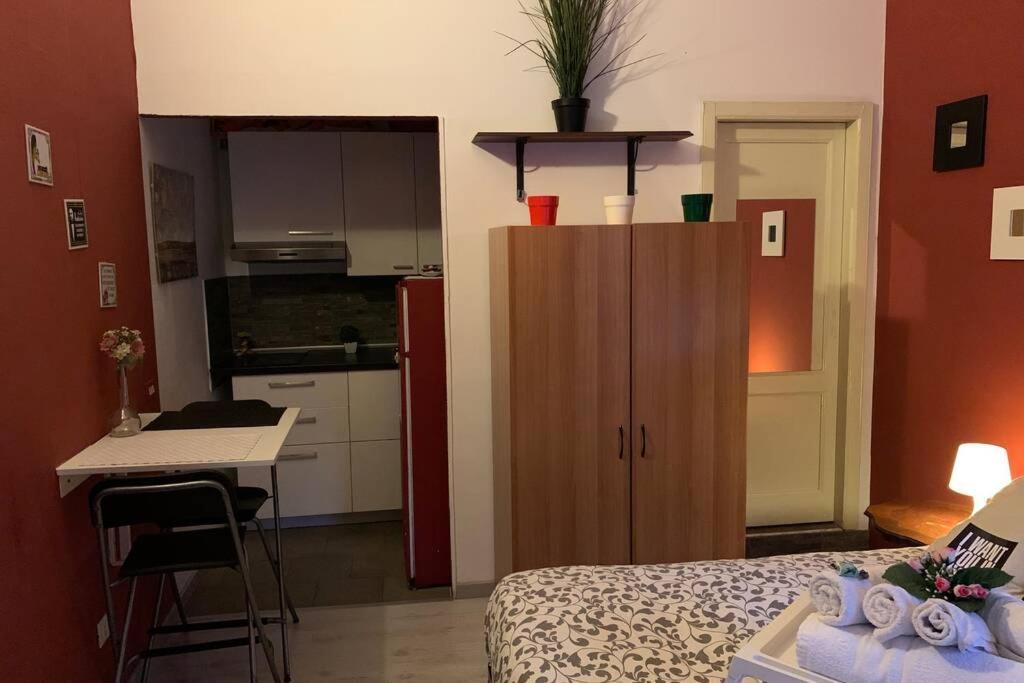 "Little Sicilian Home"-Room With A Private Bathroom & Kitchen -Fridge - And Shared A Beautiful Terrace On Hostel Taormina Center ภายนอก รูปภาพ